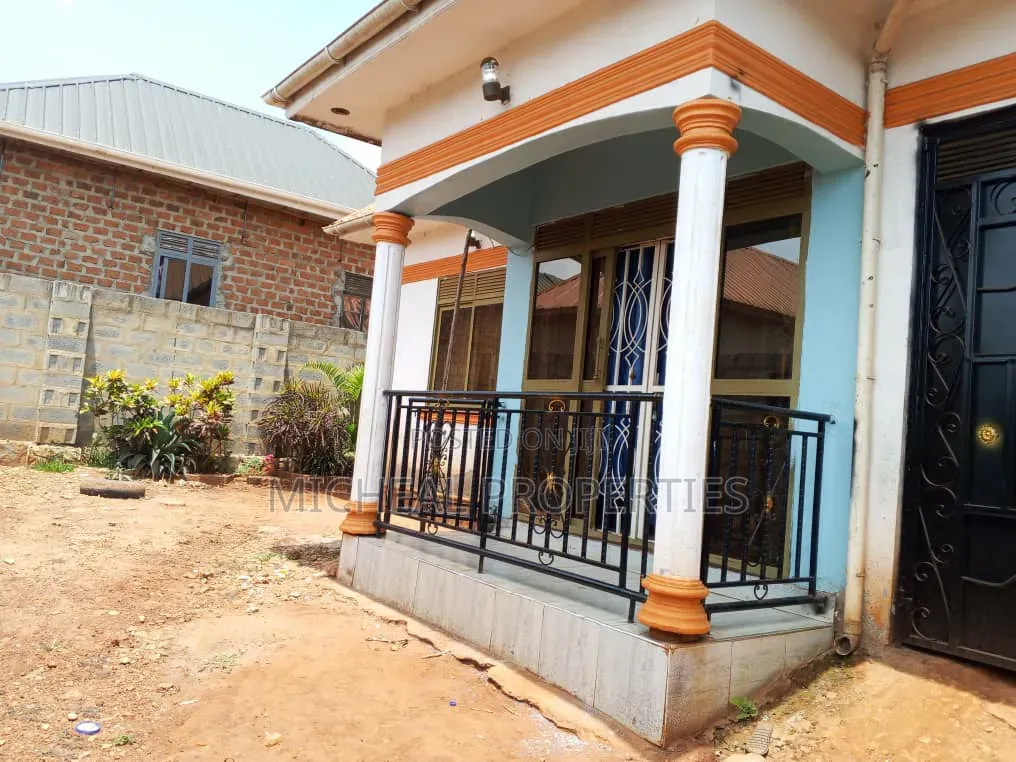 3bdrm House in Kitemu Masaka Rd At, Kawempe for sale in Kawempe