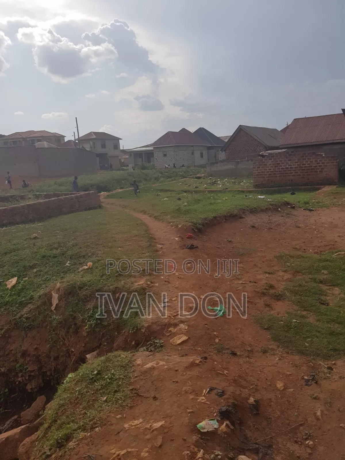 Plot for Sale in Namugoona, 40-30ft in Central Division