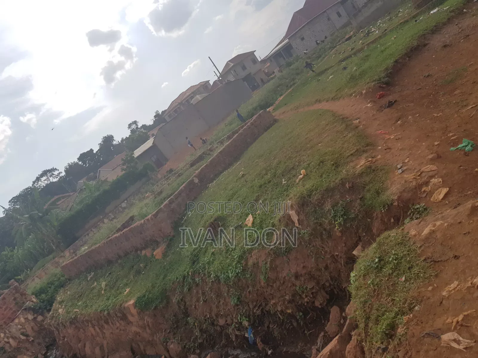 Plot for Sale in Namugoona, 40-30ft in Central Division