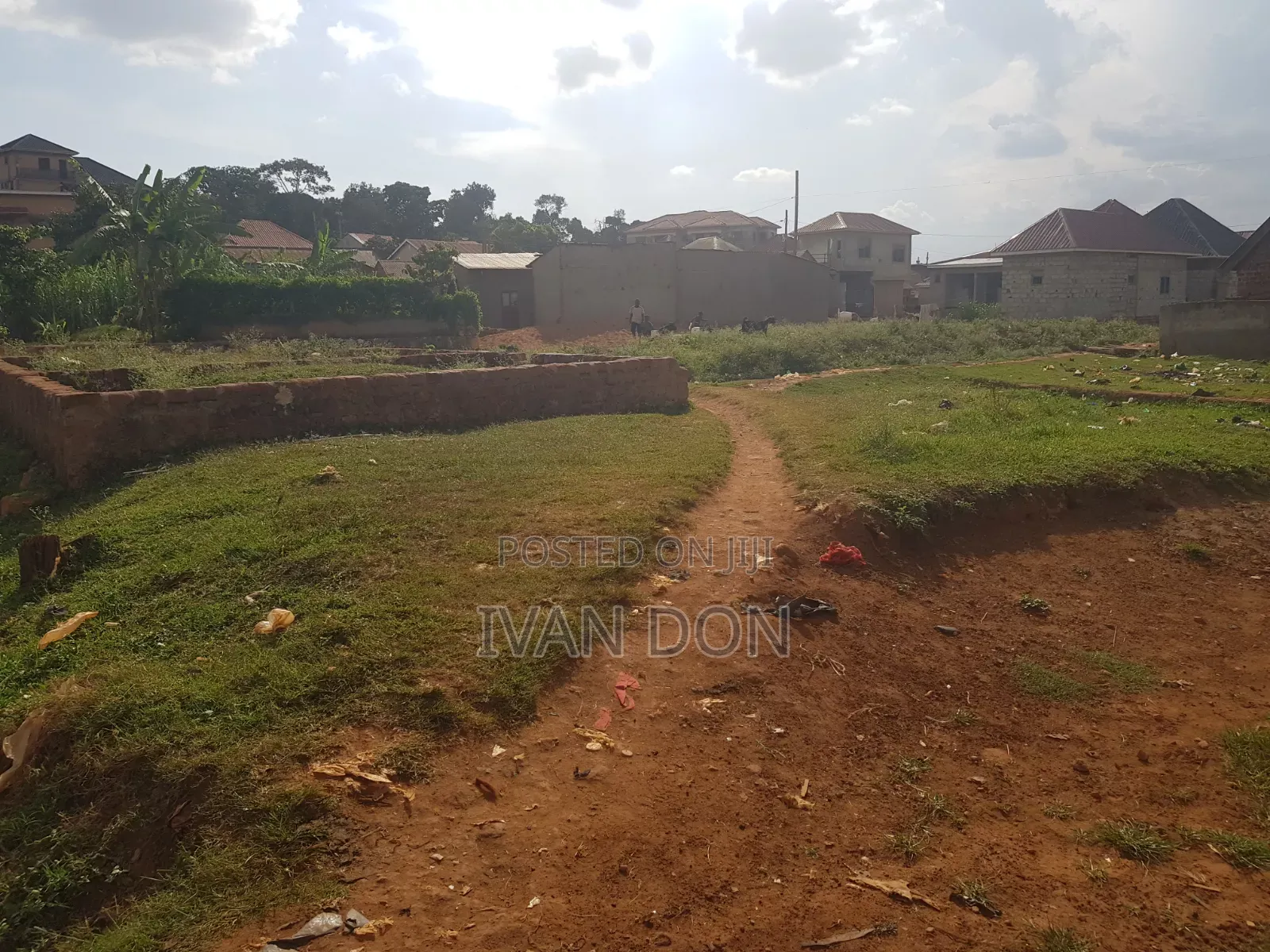 Plot for Sale in Namugoona, 40-30ft in Central Division