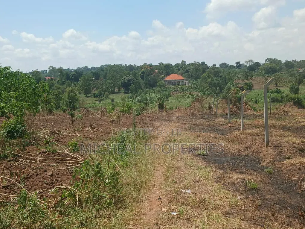 Plot for Sell Gayaza Kiwenda 25m in Kawempe