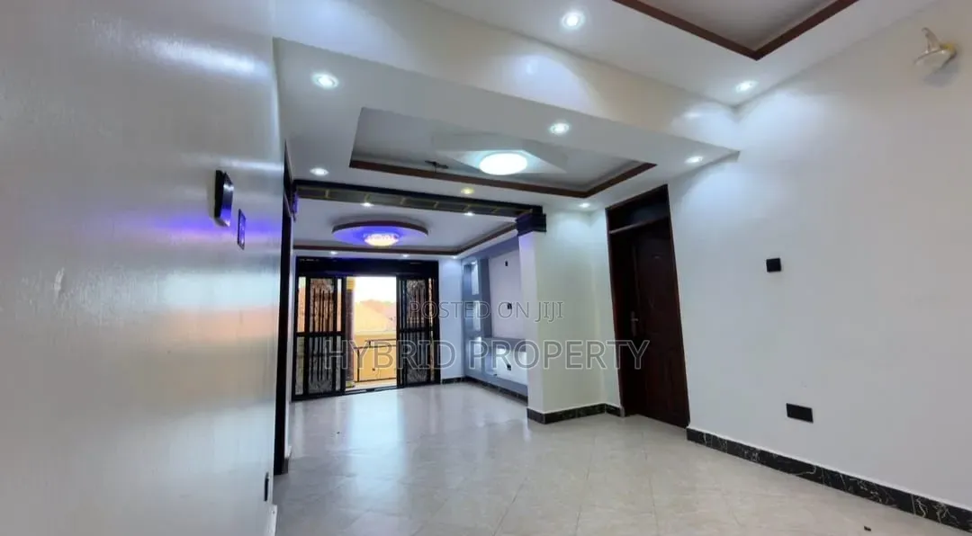 3bdrm Penthouse in Nansana Along Hoima for rent in Wakiso / Wakiso