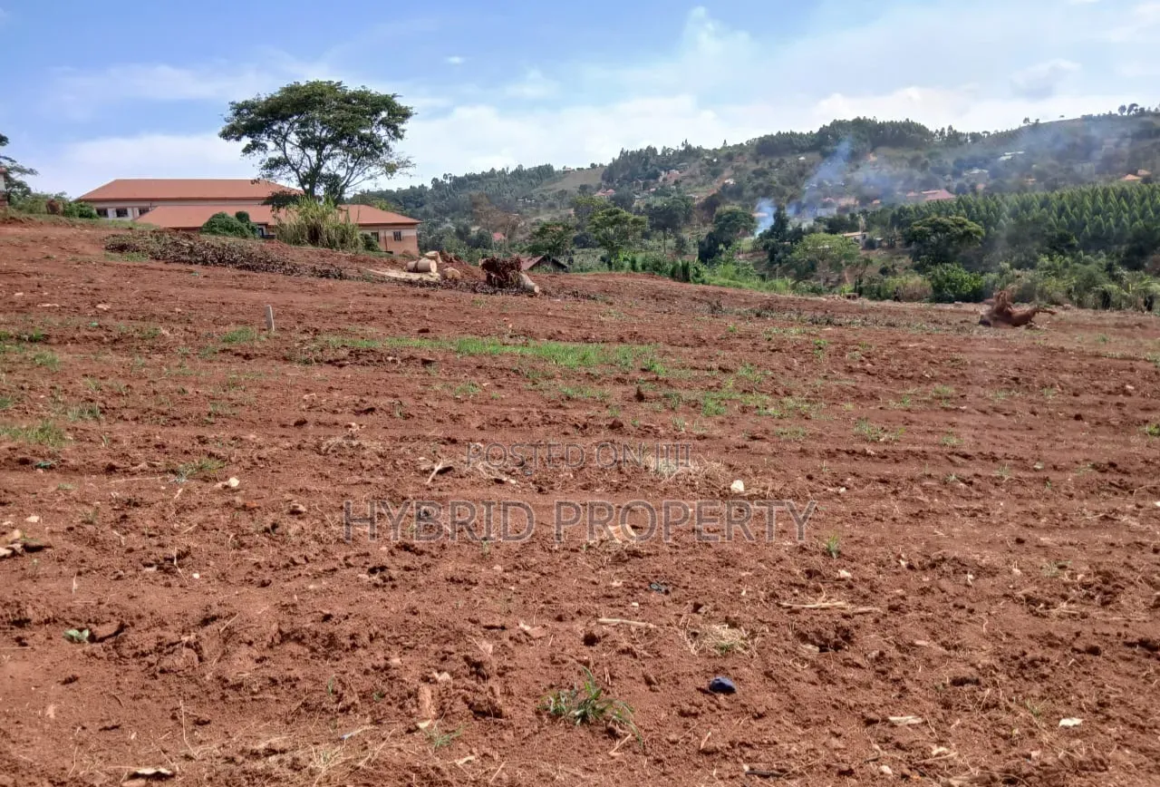Prime Plots for Sale at Katende~Kizinda Land Estate Along Masaka Road. in Kiringente