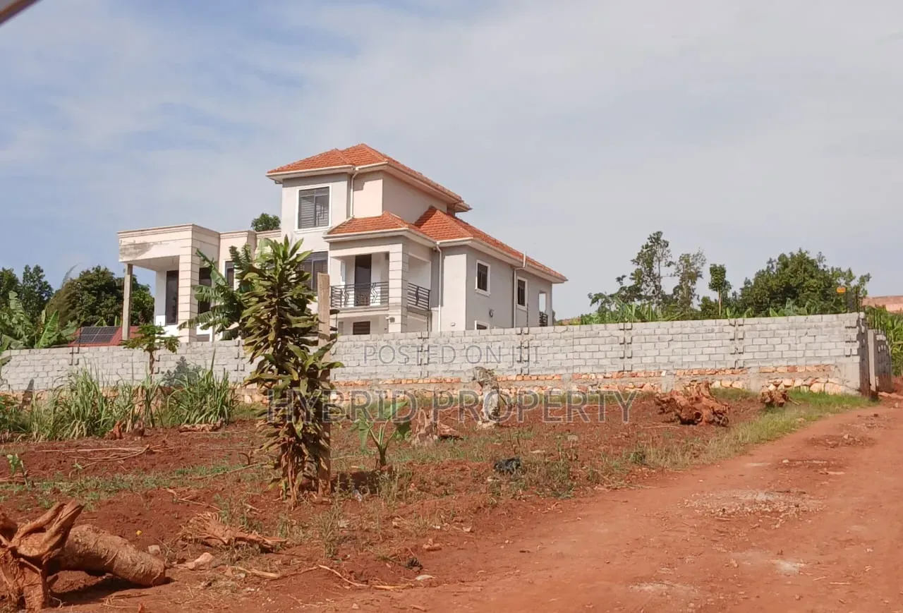 Prime Plots for Sale at Mpigi~Lungala Divine Land Estate~Masaka Road X in Mpigi / Mpigi