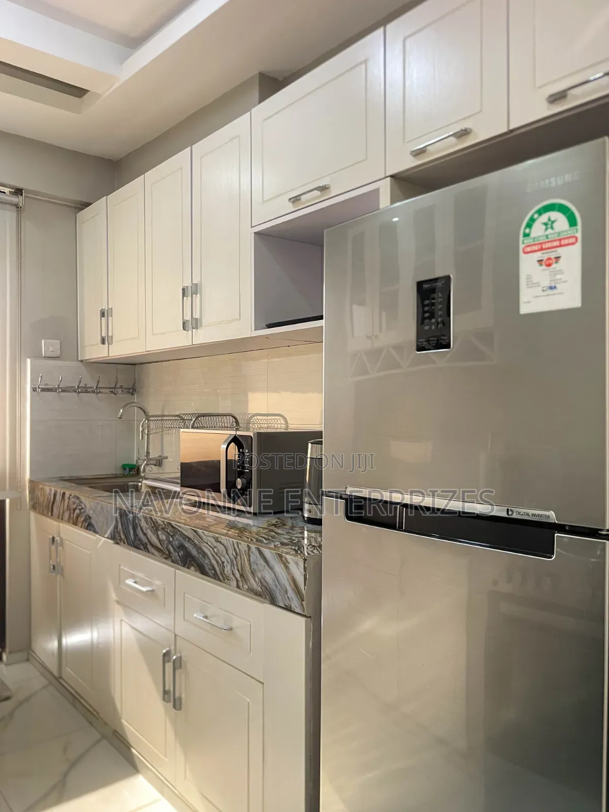 Elegant 2-Bedroom Airbnb Suite With Full Kitchen, Pool Gym in Central Division