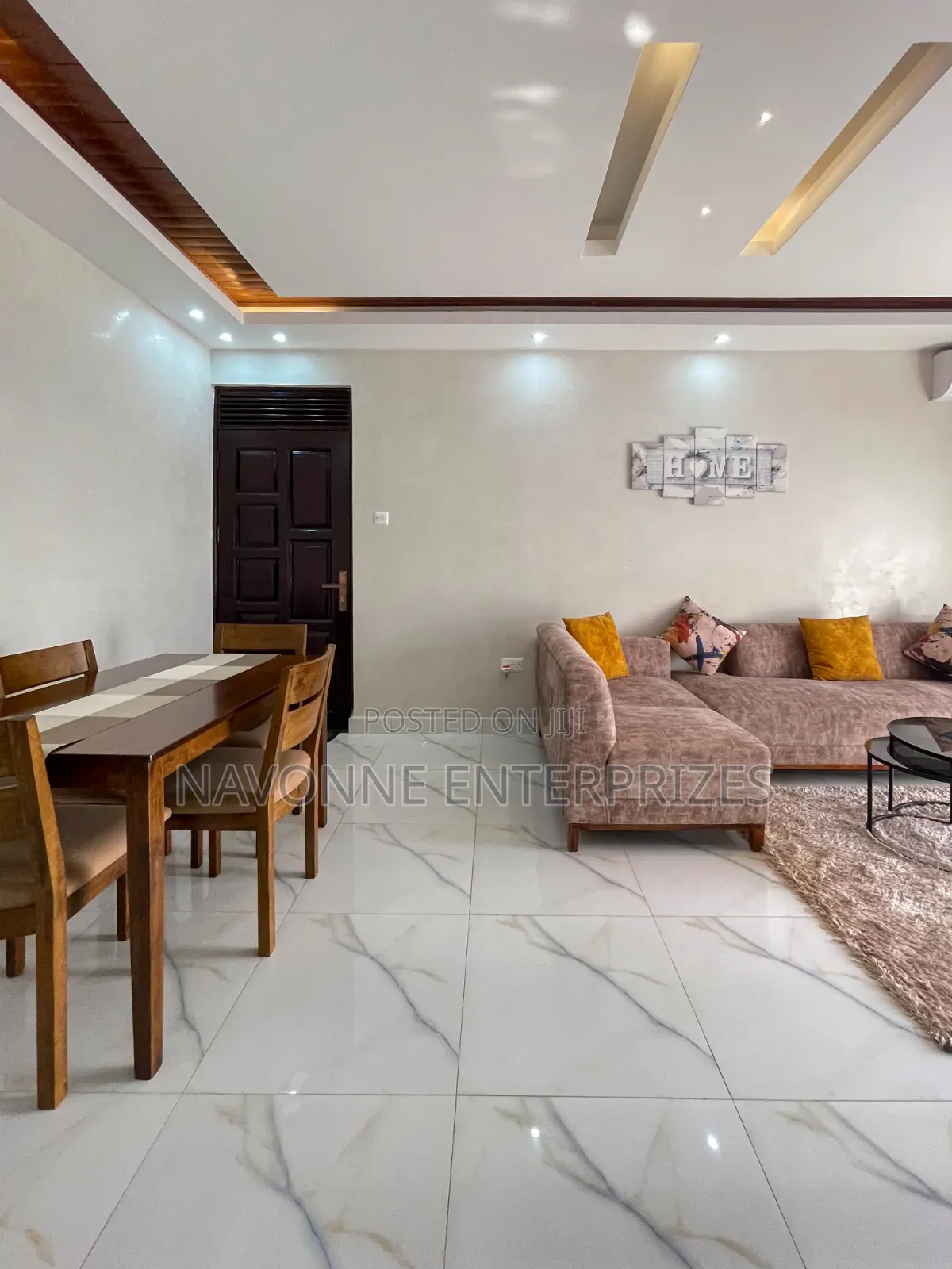 Elegant 2-Bedroom Airbnb Suite With Full Kitchen, Pool Gym in Central Division
