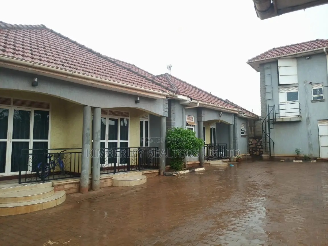 3bdrm Duplex in Kira for sale in Kira