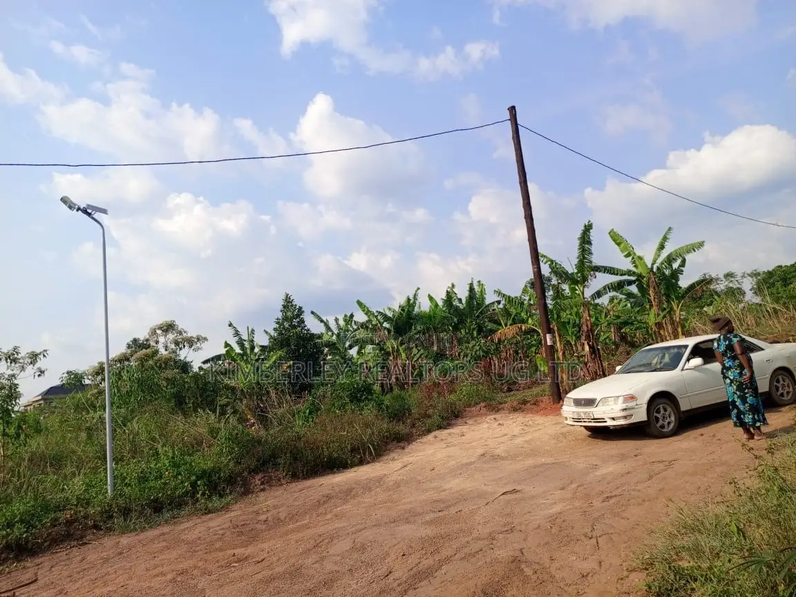  70×100ft Plot for Sale – Matugga Kiloro Kabale in Division A