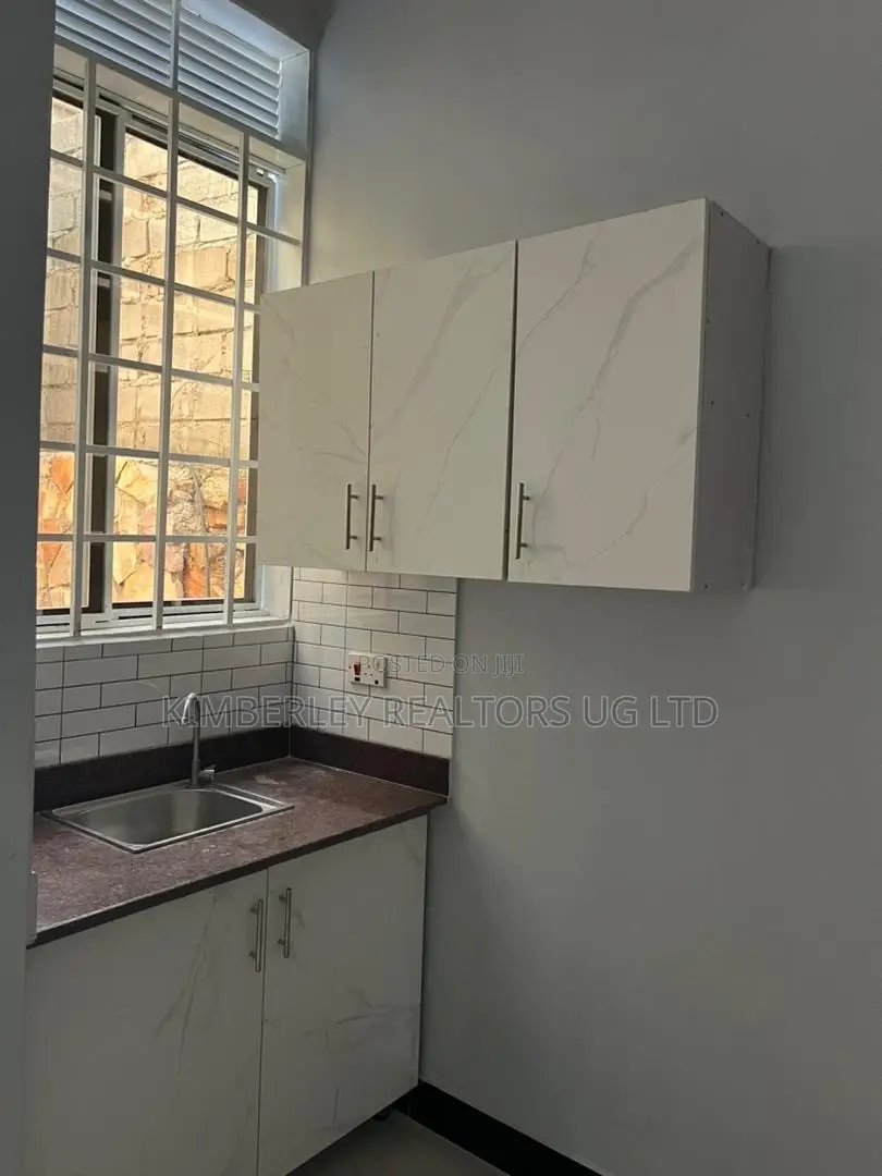 5bdrm Duplex in Division A for sale in Division A