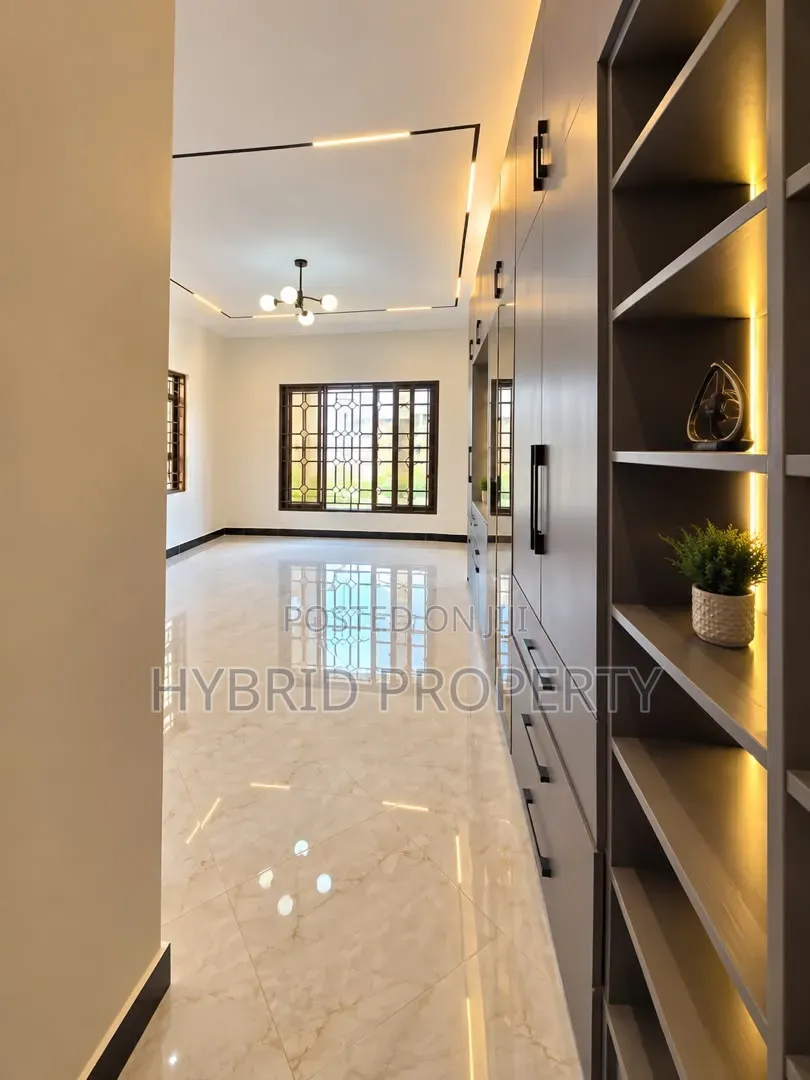 4bdrm House in Kira~Mulawa Along for sale in Kira
