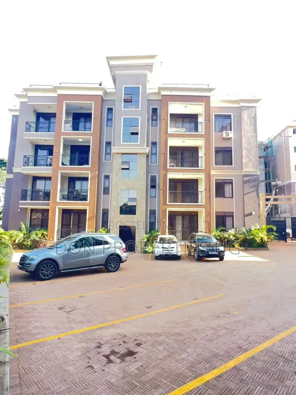 3bdrm Block of Flats in Muyenga Estate, Central Division for rent in Central Division