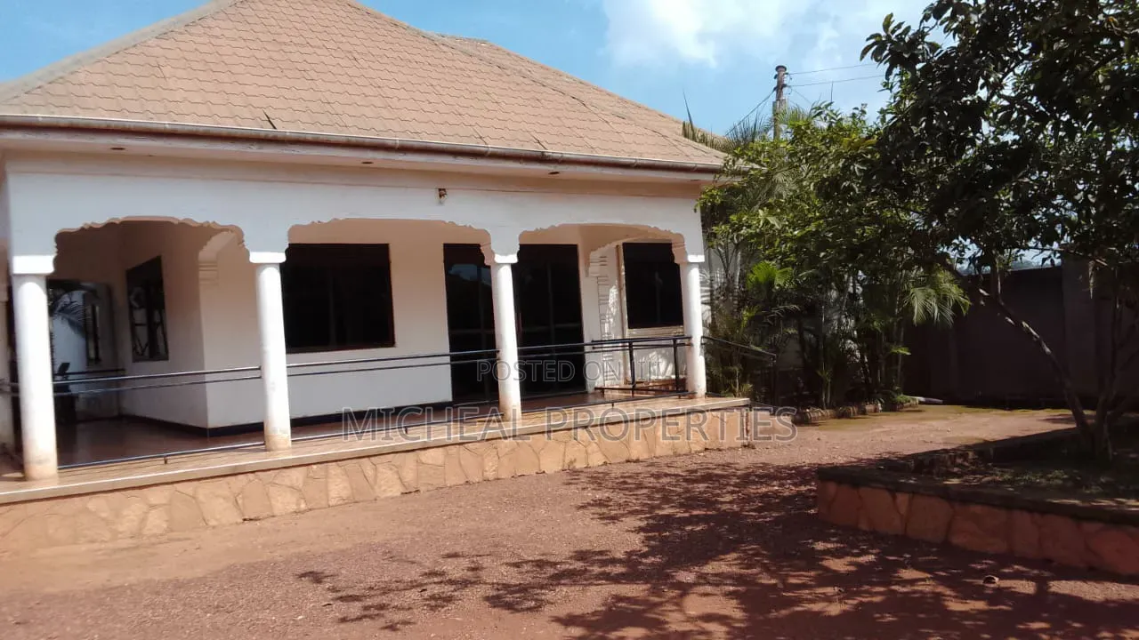 3bdrm House in Mpelerwe Jokorela At, Wakiso / Wakiso for sale in Wakiso / Wakiso