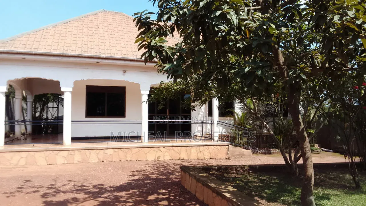 3bdrm House in Mpelerwe Jokorela At, Wakiso / Wakiso for sale in Wakiso / Wakiso