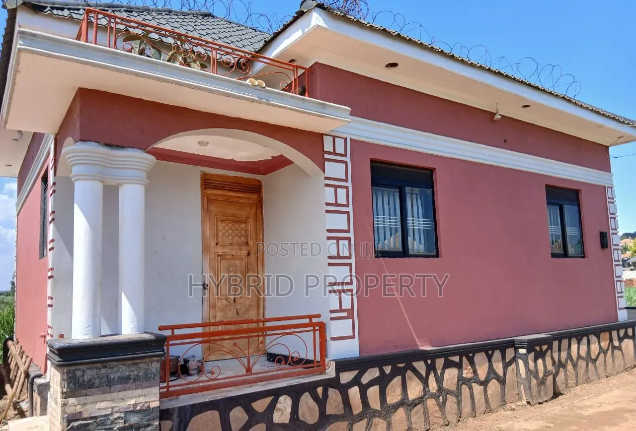 2bdrm House in Nansana Along for sale in Wakiso / Wakiso