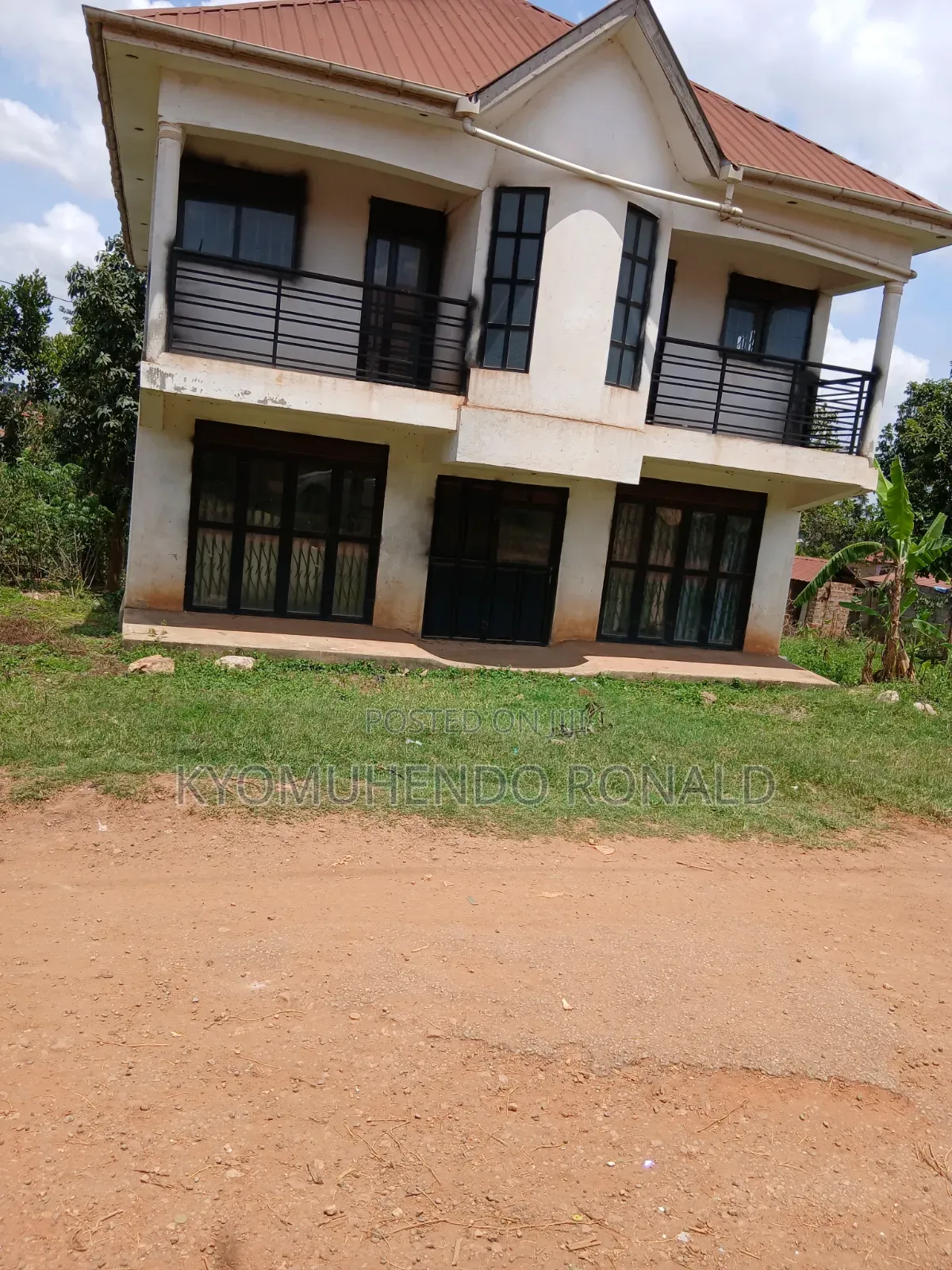 9bdrm Duplex in Kyengera, Nakawa for rent in Nakawa