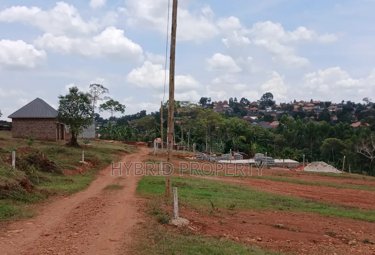 Prime Plots for Sale at Namusera~Kakunyu Wakiso Modern Land Estate X. in Wakiso / Wakiso
