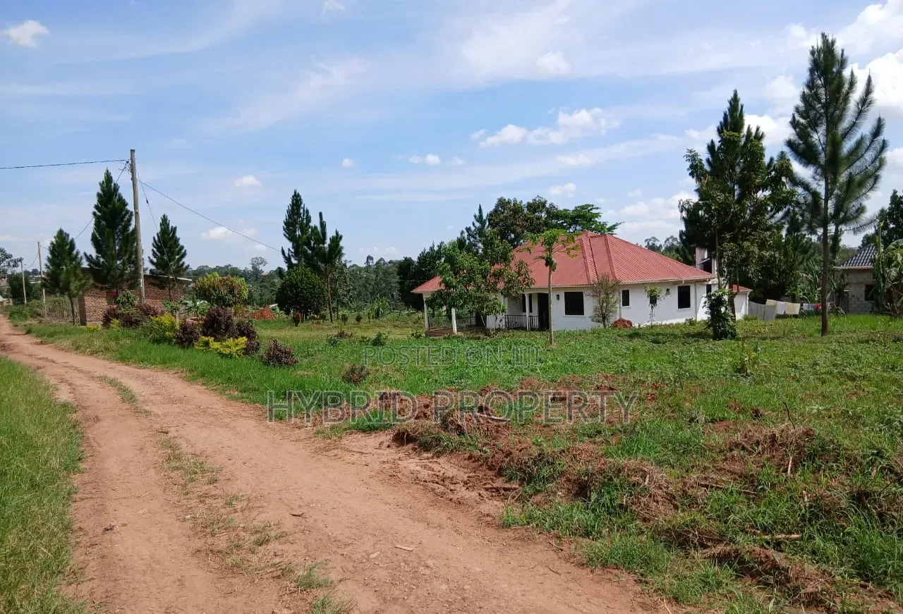 Prime Plots for Sale Nampunge~Kakiri Kulya Show Modern Estate~Hoima Rd in Kakiri