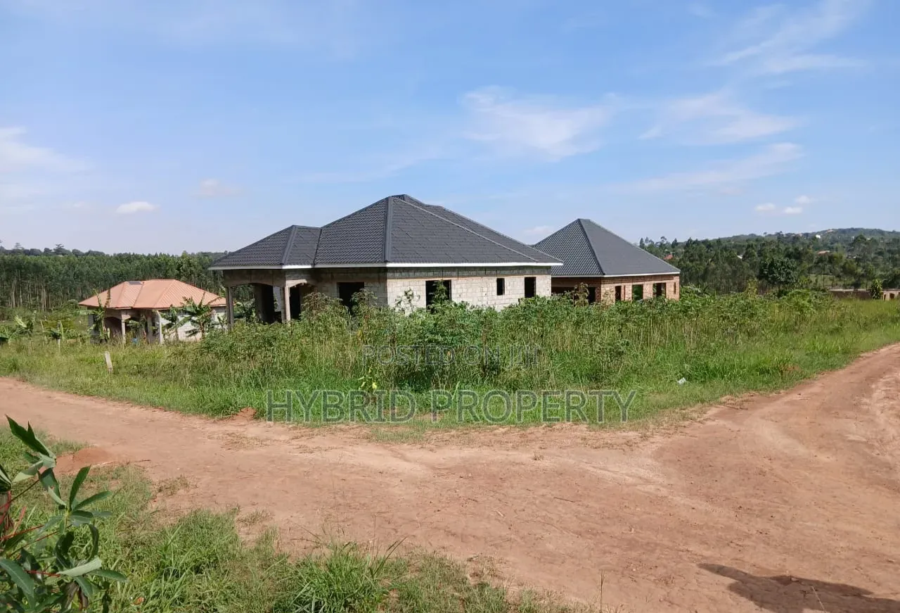 Prime Plots for Sale at Mwera~Kakiri Harmony Land Estate~Hoima Road D in Kakiri