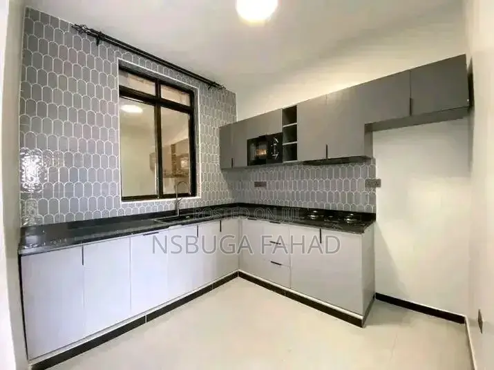 2bdrm House in Kisaasi Bukoto Road, Central Division for rent in Central Division