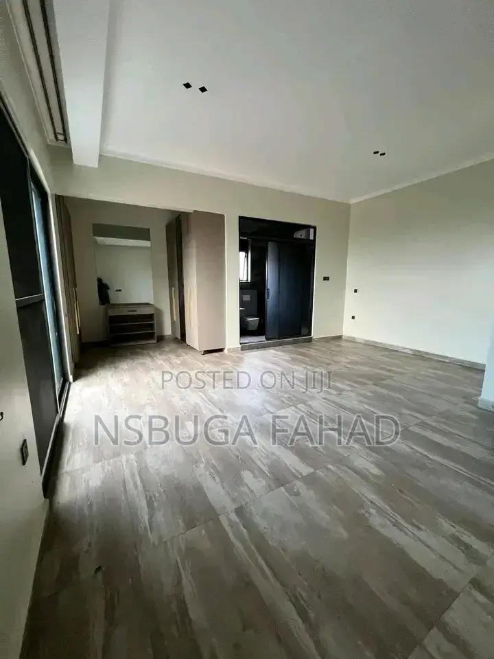 2bdrm House in Kisaasi, Central Division for rent in Central Division