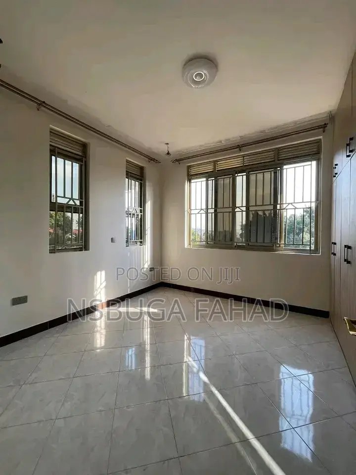 2bdrm House in Kisaasi, Central Division for rent in Central Division