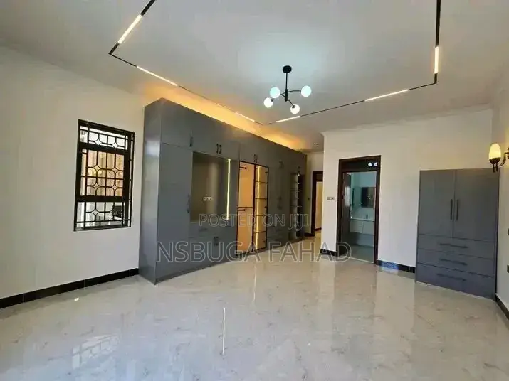 3bdrm House in Standalone Kisaasi, Central Division for rent in Central Division