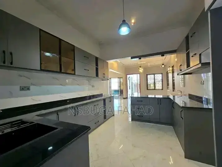 3bdrm House in Standalone Kisaasi, Central Division for rent in Central Division