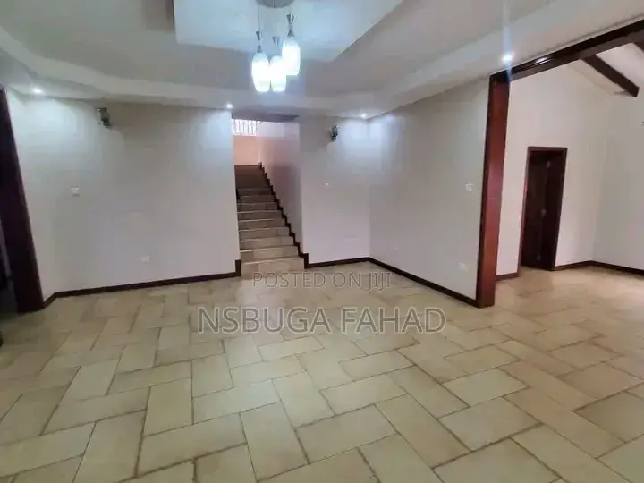 3bdrm Bungalow in Standalone Kisaasi, Central Division for rent in Central Division