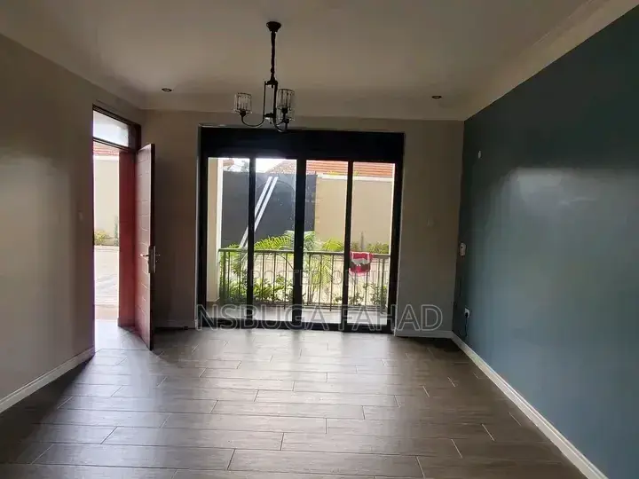 2bdrm House in Kisaasi Bahai, Central Division for rent in Central Division