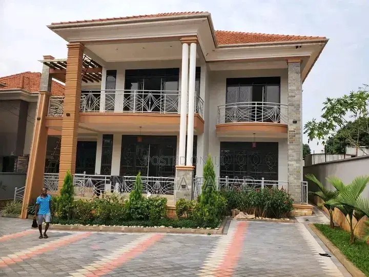 4bdrm House in Standalone Kisaasi, Central Division for rent in Central Division