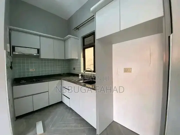 2bdrm House in Kisaasi, Central Division for rent in Central Division