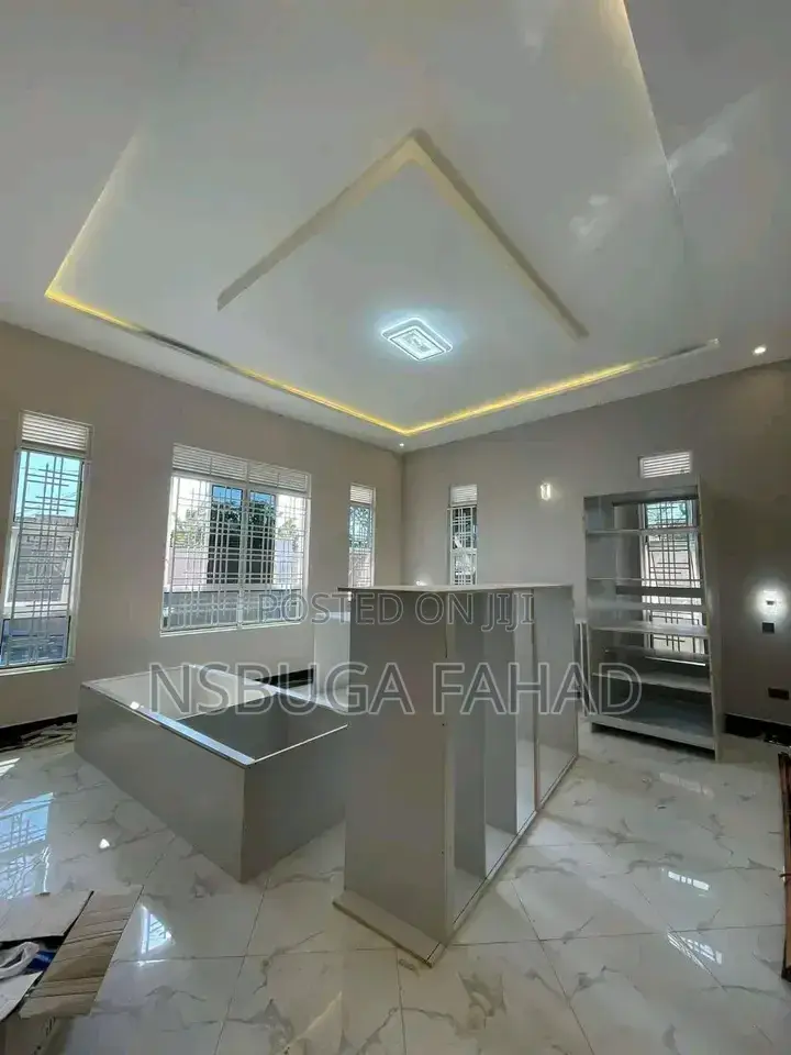 3bdrm House in Standalone Kisaasi, Central Division for rent in Central Division