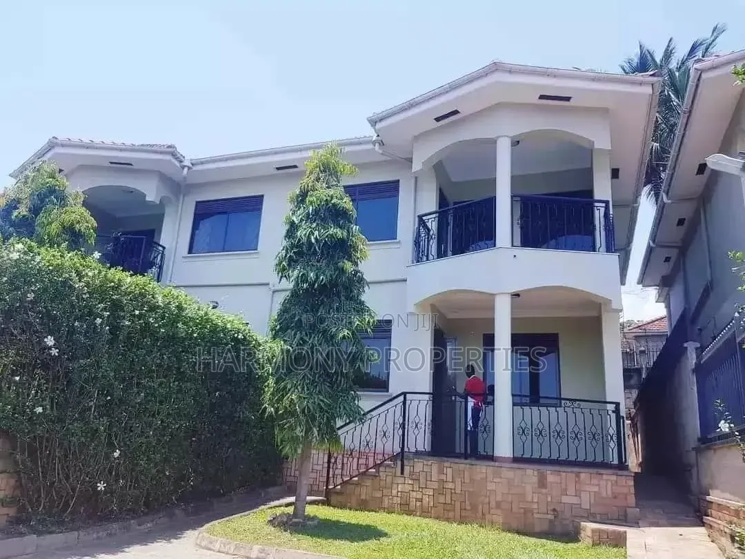3bdrm Villa in Bugolobi, Central Division for rent in Central Division