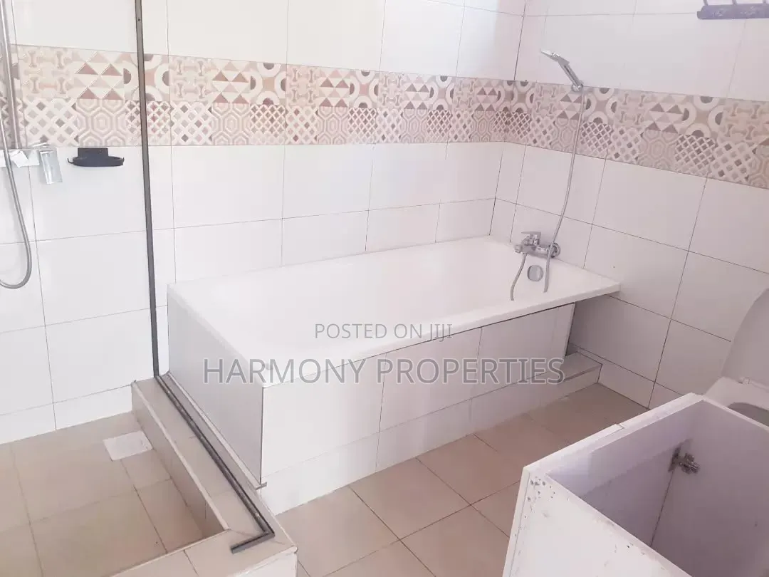 3bdrm Apartment in Konge Lukuli, Central Division for rent in Central Division
