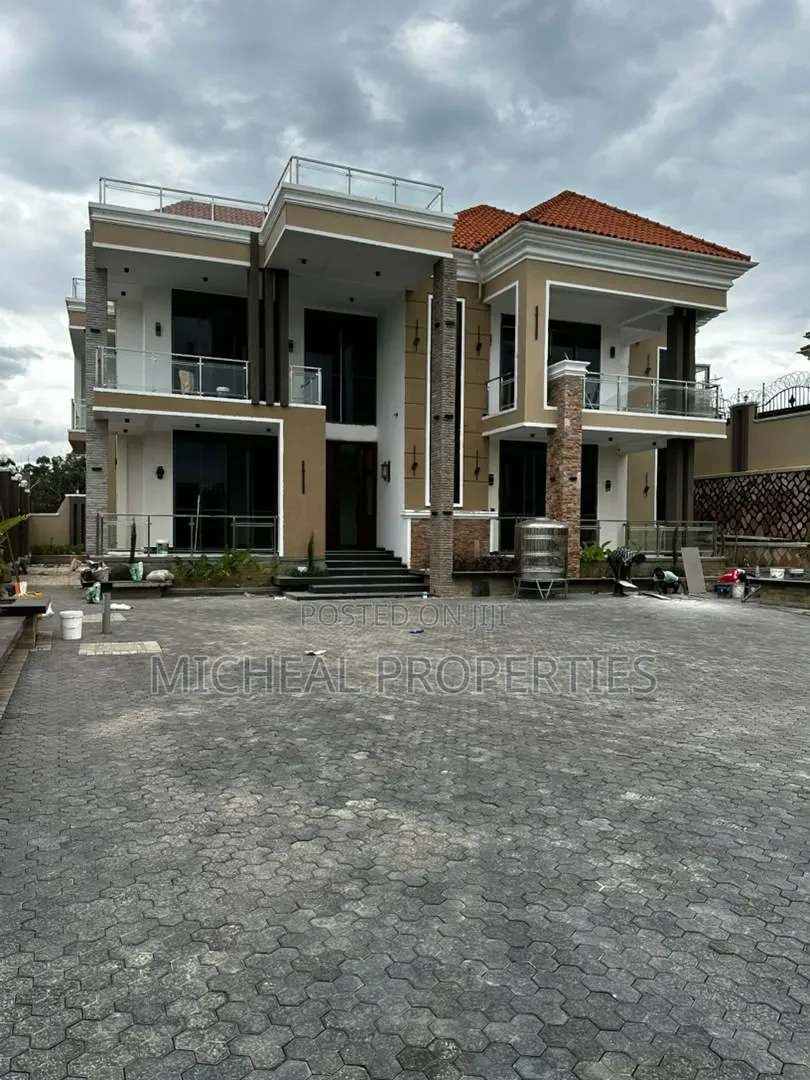 6bdrm House in Kira Town At 1.3B, Wakiso / Wakiso for sale in Wakiso / Wakiso