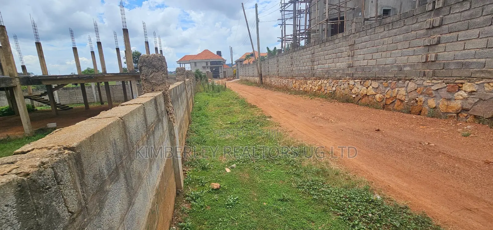 Urgent Sale – Shell Flat House, Kitende Ssekiwunga in Division A