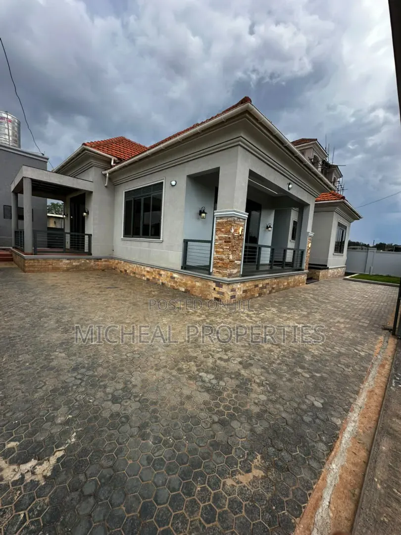 4bdrm House in Najera Town At 750M, Wakiso / Wakiso for sale in Wakiso / Wakiso
