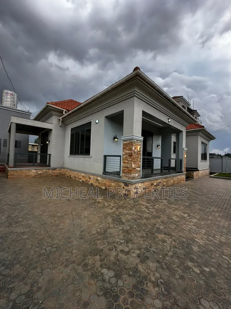 4bdrm House in Najera Town At 750M, Wakiso / Wakiso for sale in Wakiso / Wakiso