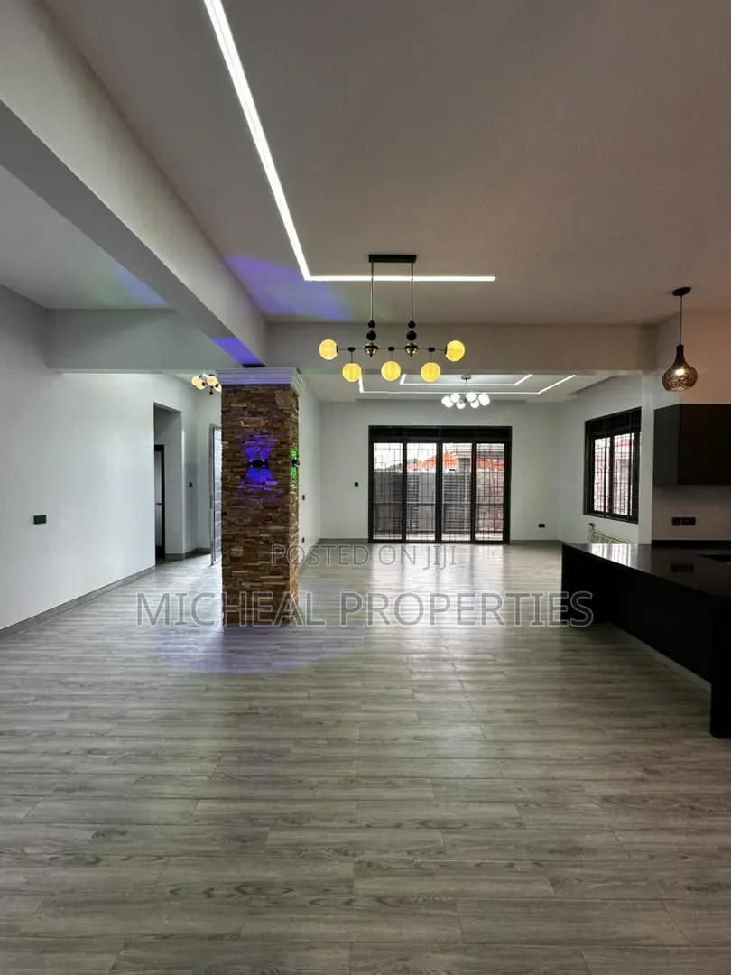 4bdrm House in Najera Town At 750M, Wakiso / Wakiso for sale in Wakiso / Wakiso