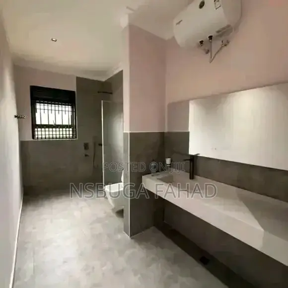2bdrm House in Kisaasi, Central Division for rent in Central Division