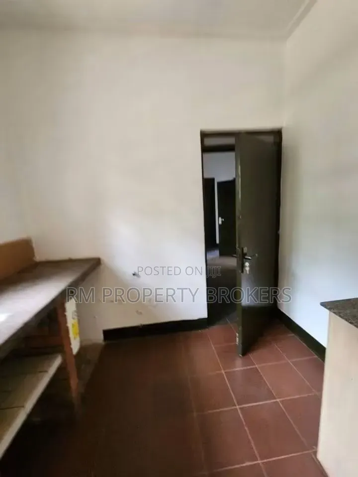 2bdrm Bungalow in Kansanga Kiwafu Rd, Central Division for rent in Central Division