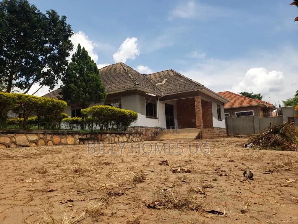 3bdrm Bungalow in Nangabo for sale in Nangabo