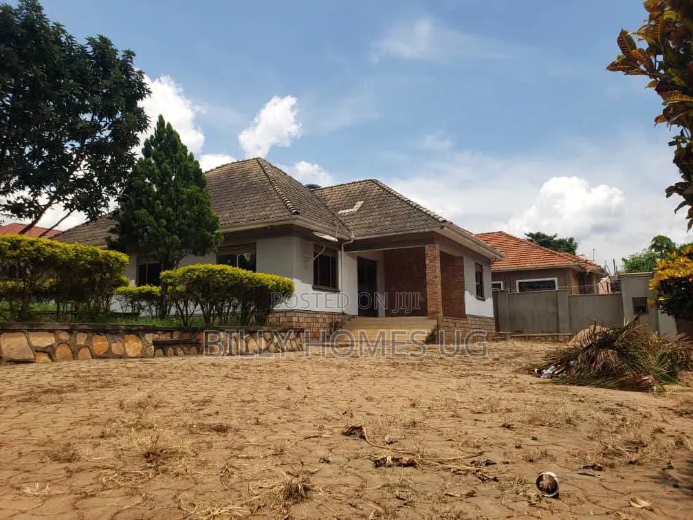 3bdrm Bungalow in Nangabo for sale in Nangabo