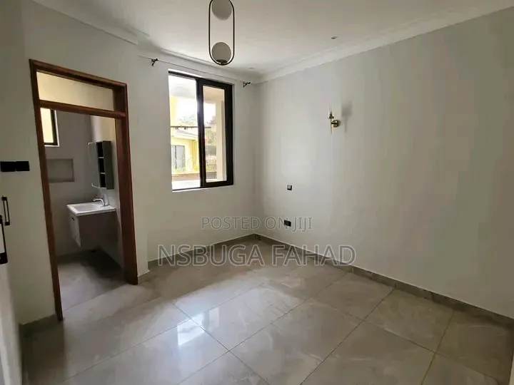 2bdrm House in Kisaasi, Central Division for rent in Central Division