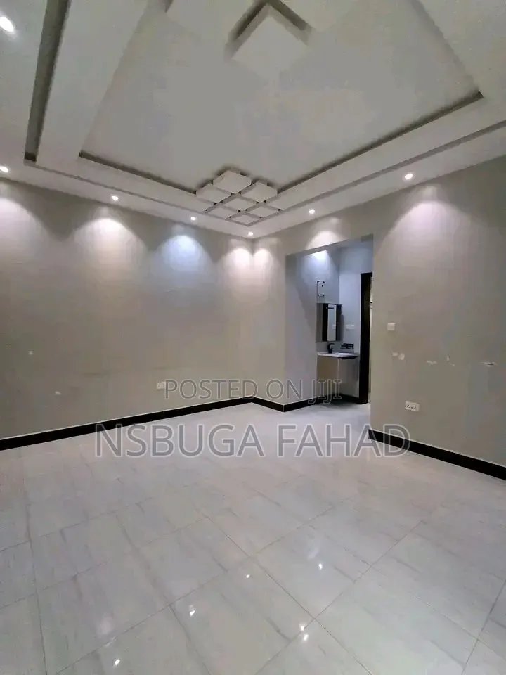 2bdrm House in Kisaasi Bukoto Road, Central Division for rent in Central Division