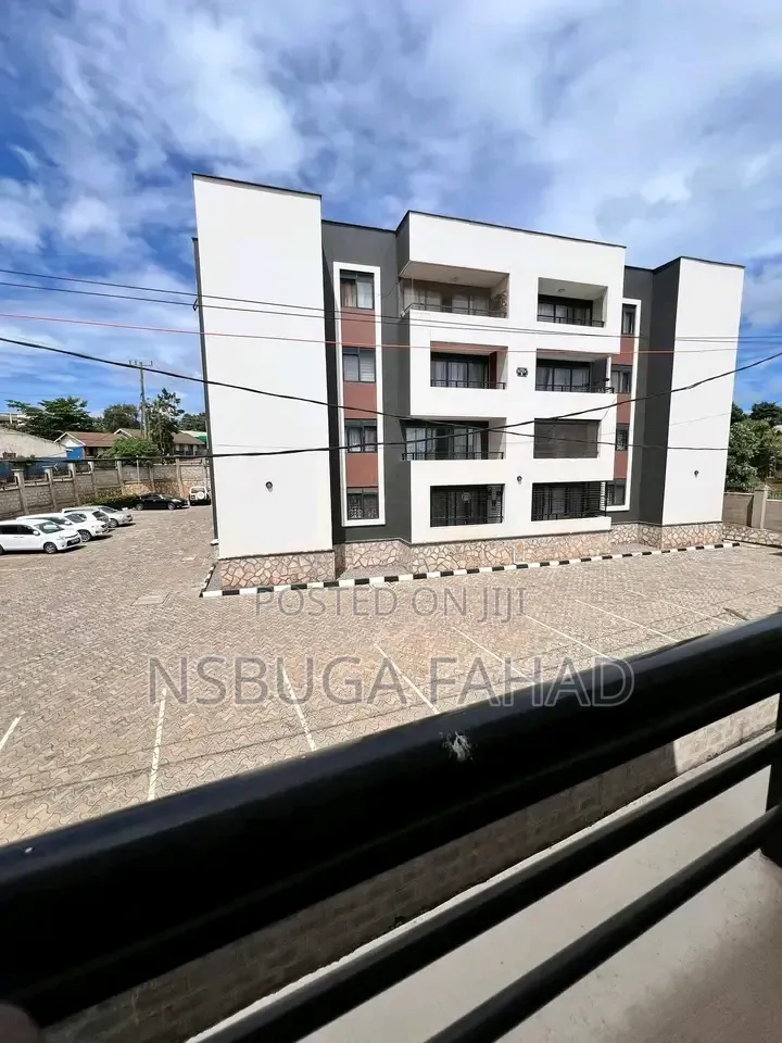2bdrm House in Kisaasi Bukoto Road, Central Division for rent in Central Division
