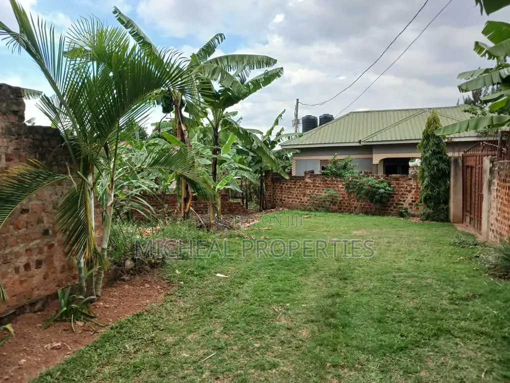 23 Decimals for Sell Masoli Gayaza Rd 260m in Wakiso / Wakiso