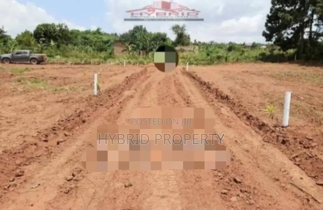 Prime Plots for Sale at Kasenge~Nsagu Nakawuka~Entebbe Road. in Nsangi
