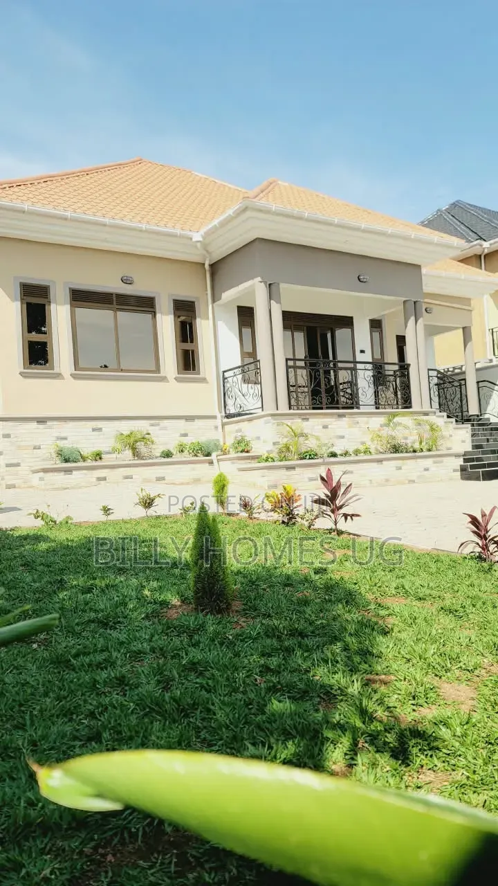 3bdrm Bungalow in Ssisa for sale in Ssisa