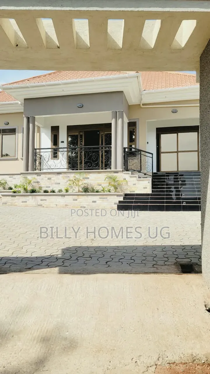 3bdrm Bungalow in Ssisa for sale in Ssisa